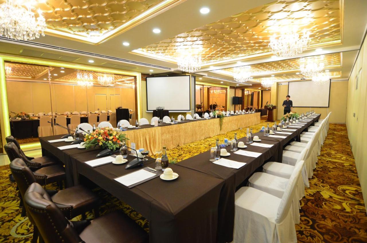 Amaranta Hotel Бангкок Екстер'єр фото